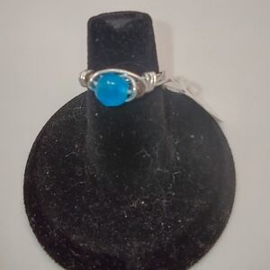 Sz 5 Elegant Silver and Blue Ring